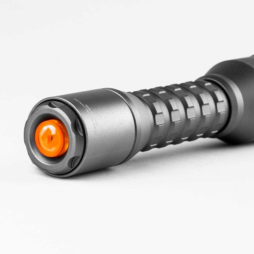 NEBO Davinci 1800 Lumen Flashlight - Image 3
