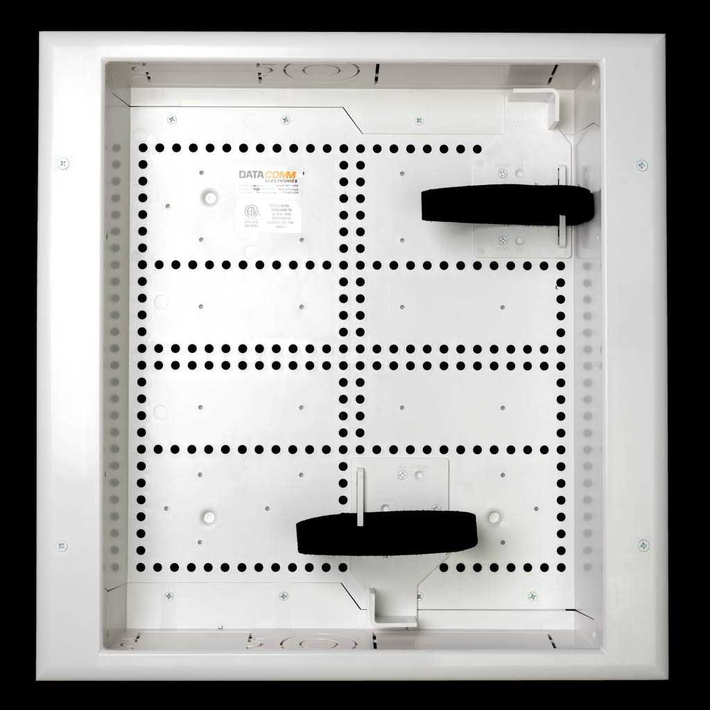 DataComm Electronics 45-8011-1P Connected Media Box with Power Receptacle - Image 4
